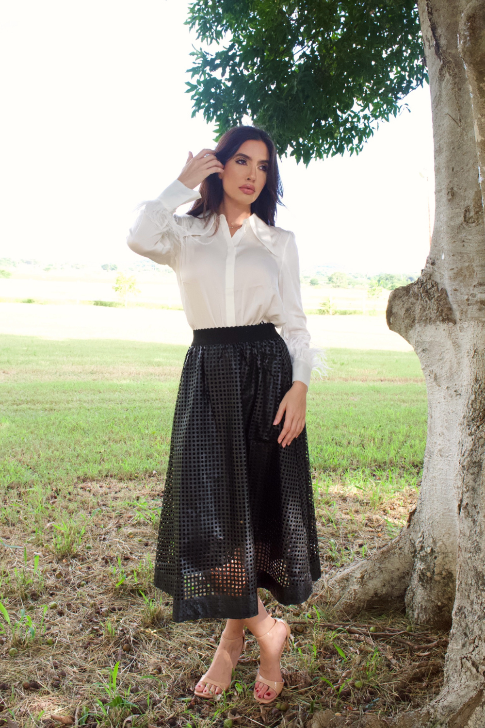 Stylish women's skirts featuring versatile designs, flattering silhouettes, and premium fabrics, perfect for casual, office, or elegant occasions.