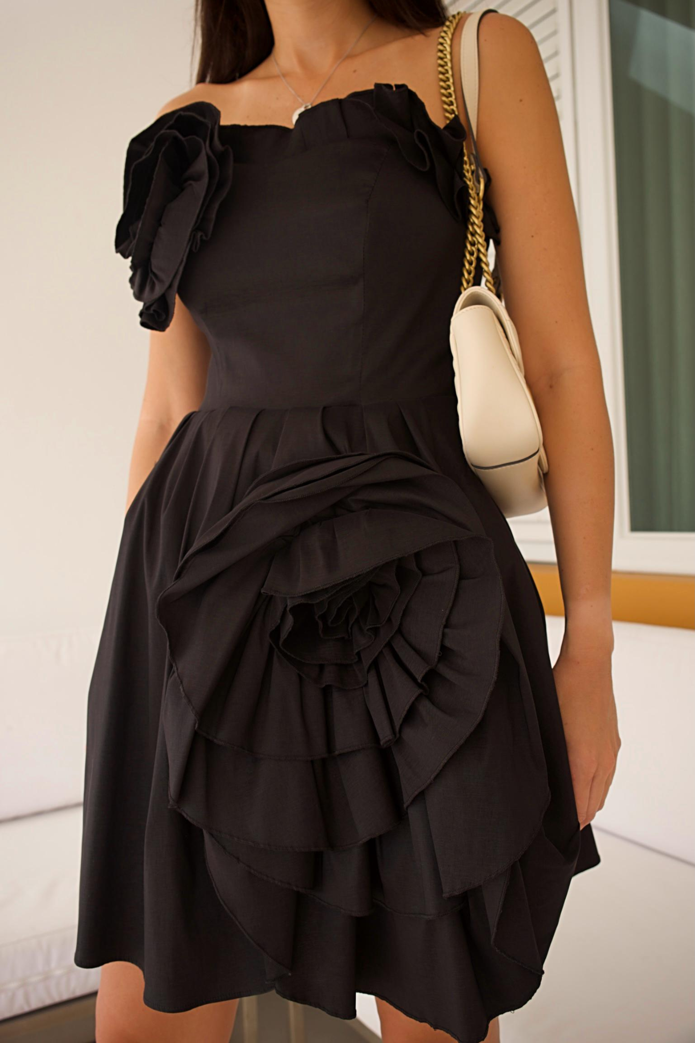 STRAPLESS  WITH RUFFLE AND TWO FRONT ROSES BLACK COCKTAIL DRESS