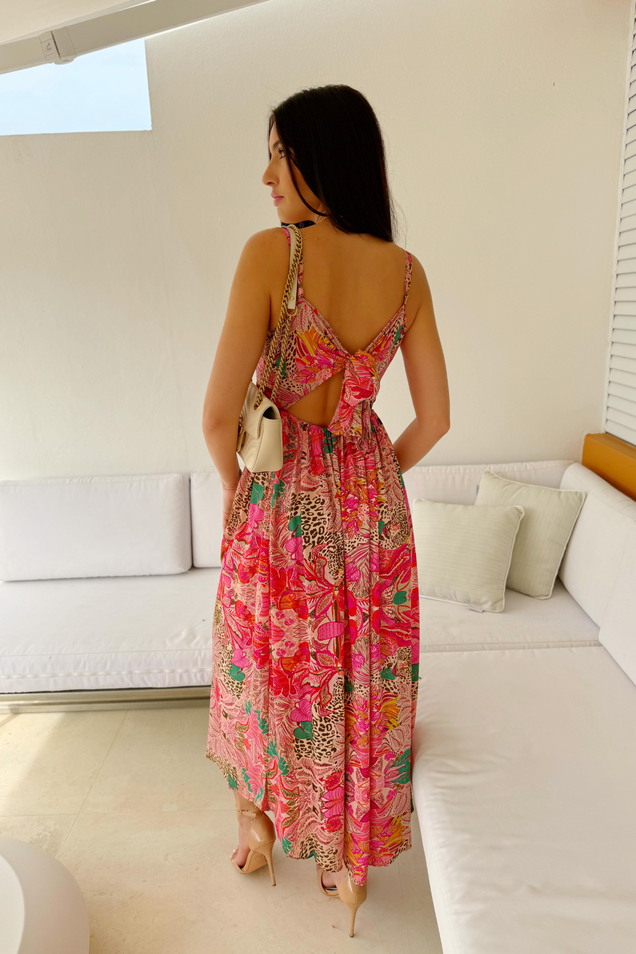 STRAPY V-NECK MAXI WITH BACK CLOSURE  WITH LEAVES AND ANIMAL PRINT